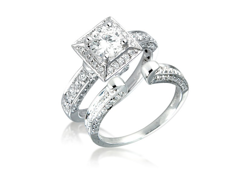 18ct White Gold 1.55ct Diamonds Bridal Set