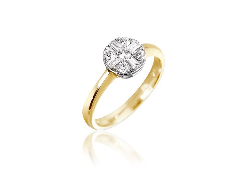 18ct Yellow & White Gold ring with 0.30ct Diamonds in white gold mount.