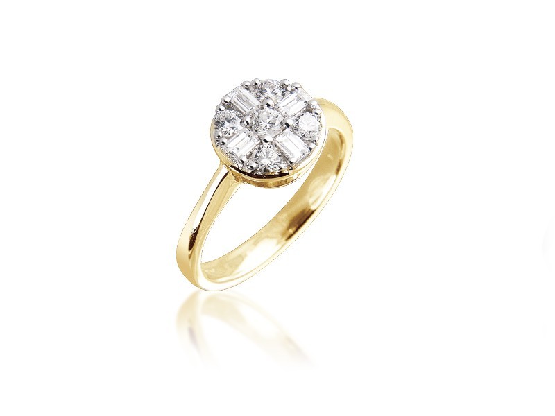 18ct Yellow & White Gold ring with 0.45ct Diamonds in white gold mount.