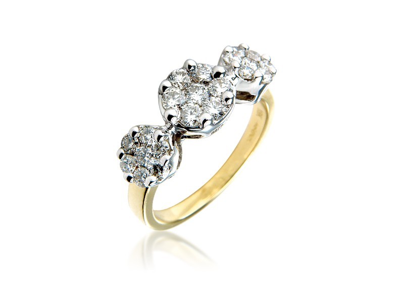 3 stone 18ct Yellow & White Gold ring with 1.00ct Diamonds in white gold mount.