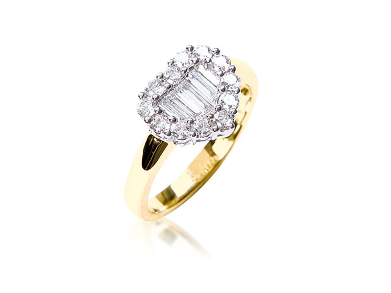 18ct Yellow & White Gold ring with 0.80ct Diamonds in white gold mount.