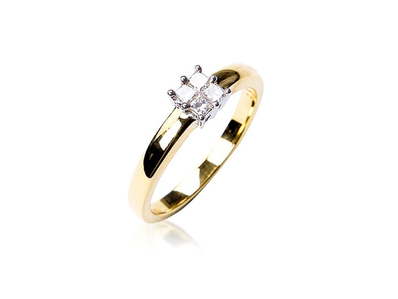 18ct Yellow & White Gold ring with 0.25ct Diamonds in white gold mount.