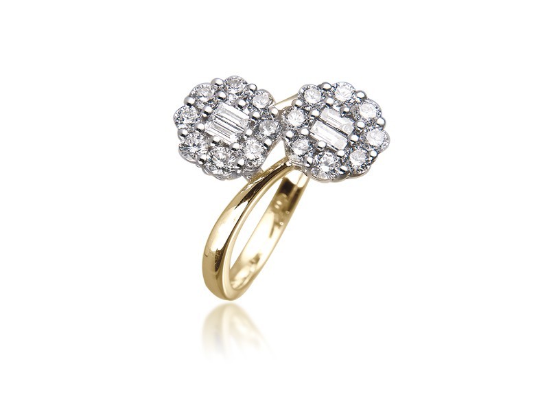 18ct Yellow & White Gold ring with 1.00ct Diamonds in white gold mount.