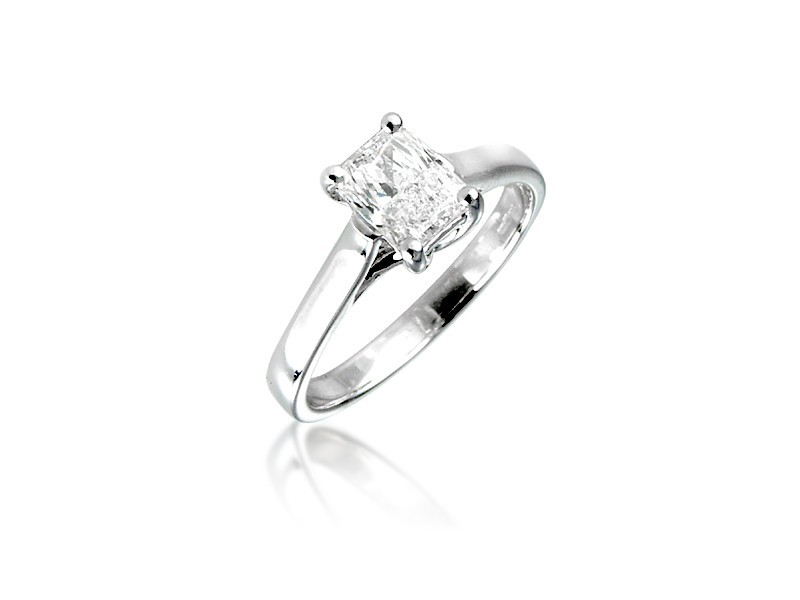 18ct White Gold  1.00ct Diamond Solitaire Engagement Ring