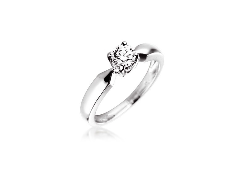 18ct White Gold 0.33ct Diamond Solitaire Engagement Ring
