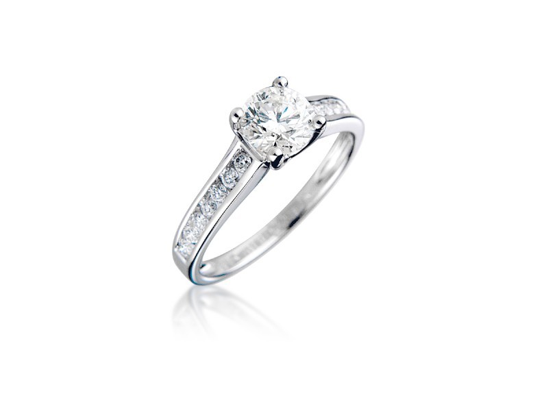 18ct White Gold 1.05ct Diamond Solitaire Engagement Ring