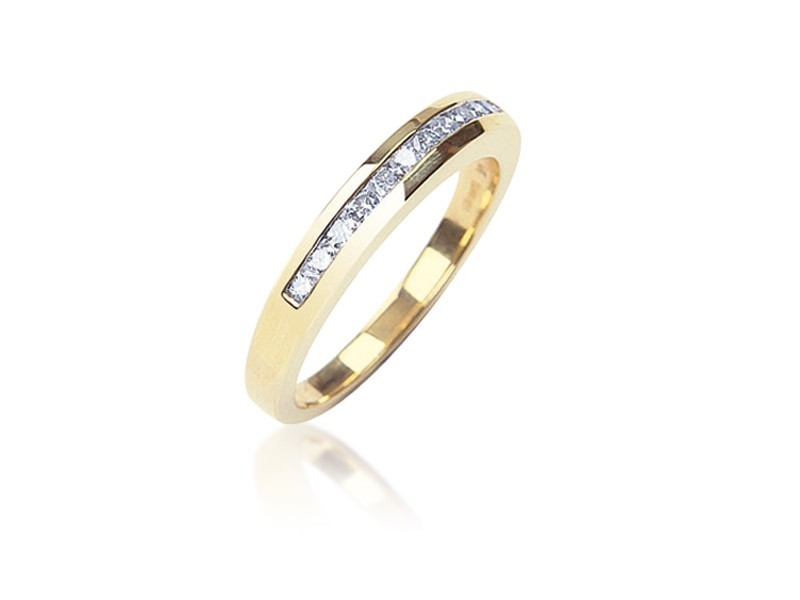 18ct Yellow Gold Eternity Ring with 0.25ct Diamonds.