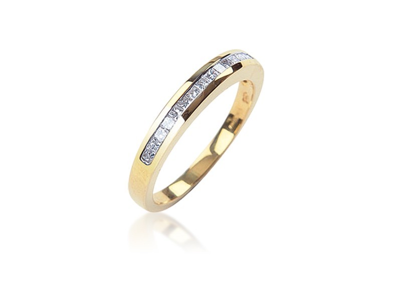 18ct Yellow Gold Eternity Ring  with 0.25ct Diamonds.