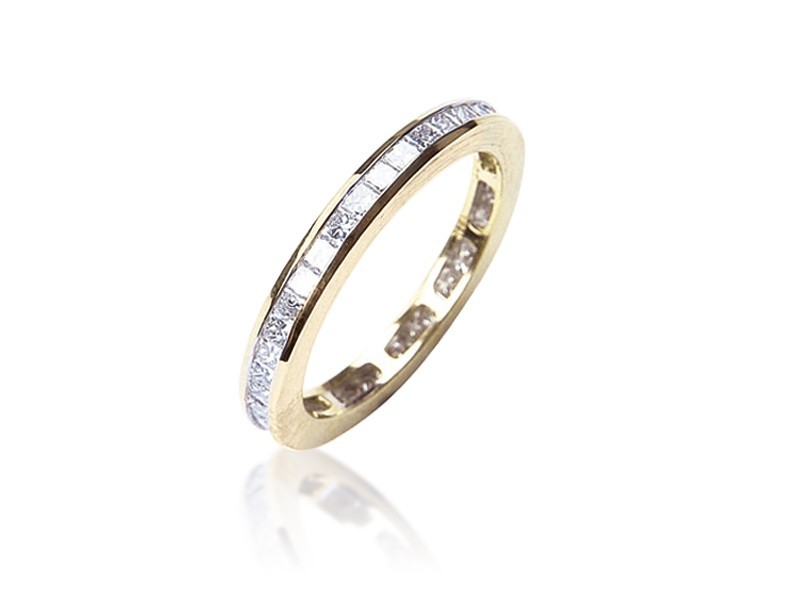 18ct Yellow Gold Eternity Ring with 1.00ct Diamonds. 