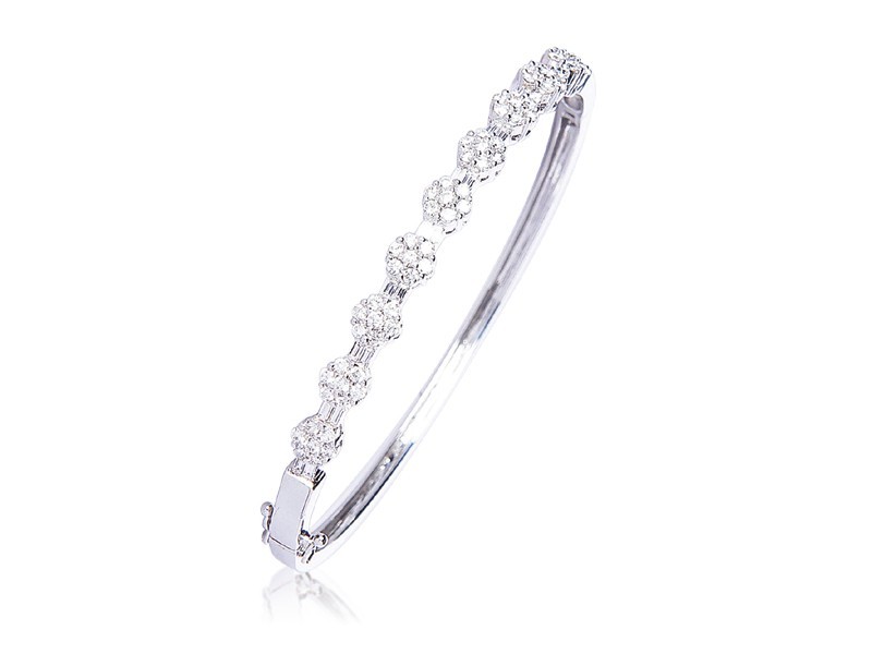 18ct White Gold & 1.85ct Diamonds Bangle