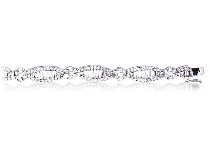 18ct White Gold & 5.75ct Diamonds Bracelet