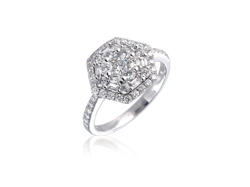 18ct White Gold ring with 0.95ct Diamonds