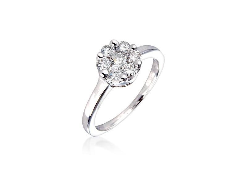 18ct White Gold ring with 0.50ct Diamonds.