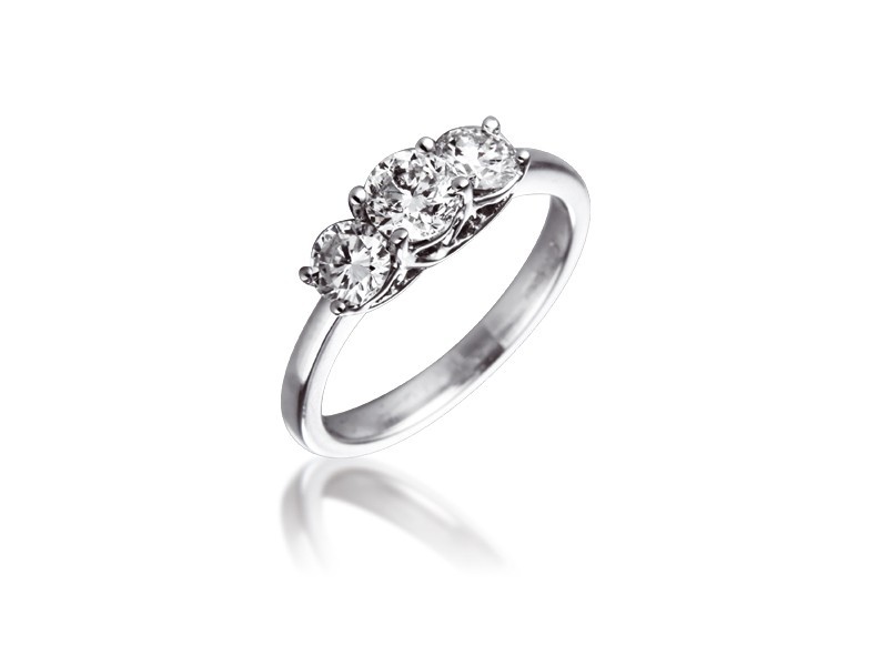 3 stone 18ct White Gold ring with 1.00ct Diamonds.