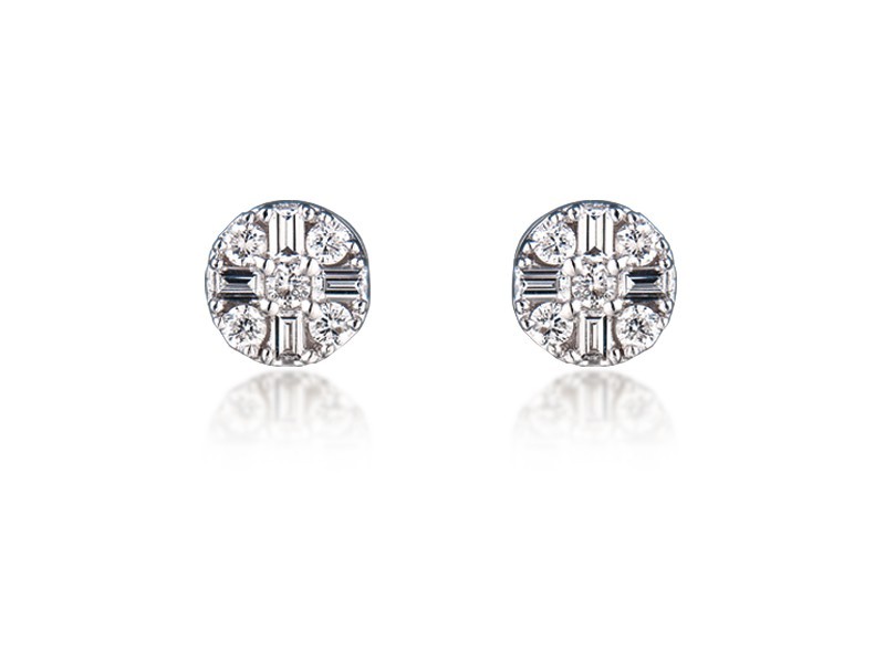 18ct White Gold & 0.50ct Diamonds Stud Earrings