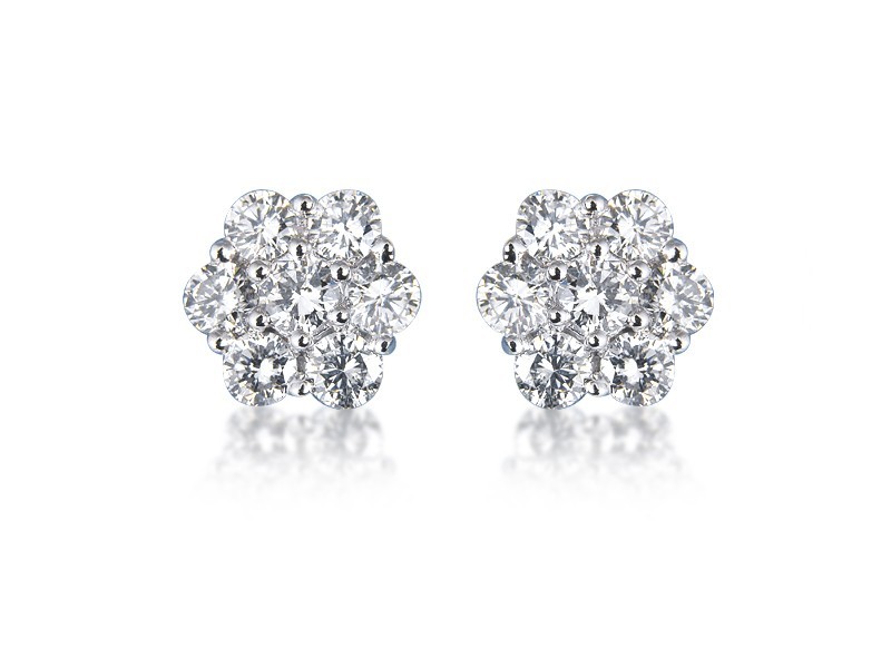 18ct White Gold Stud Earrings with 2.30ct Diamonds. 