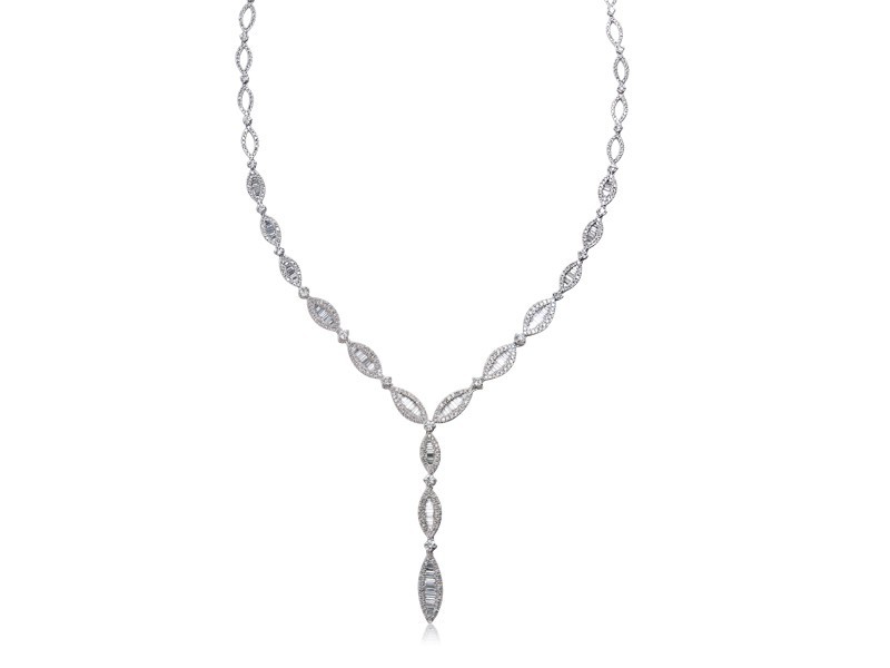 18ct White Gold & 5.90ct Diamonds Necklace