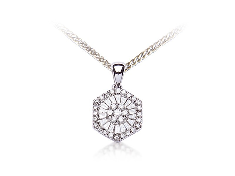 18ct White Gold Pendant with 0.30ct Diamonds. 