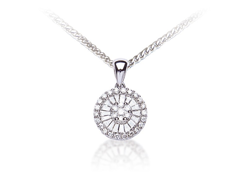 18ct White Gold Pendant with 0.40ct Diamonds. 