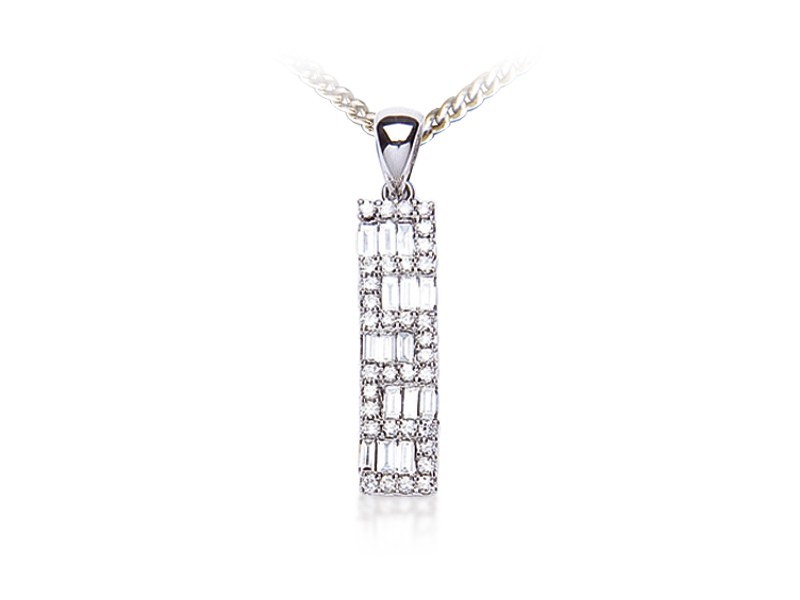 18ct White Gold Pendant with 0.40ct Diamonds. 