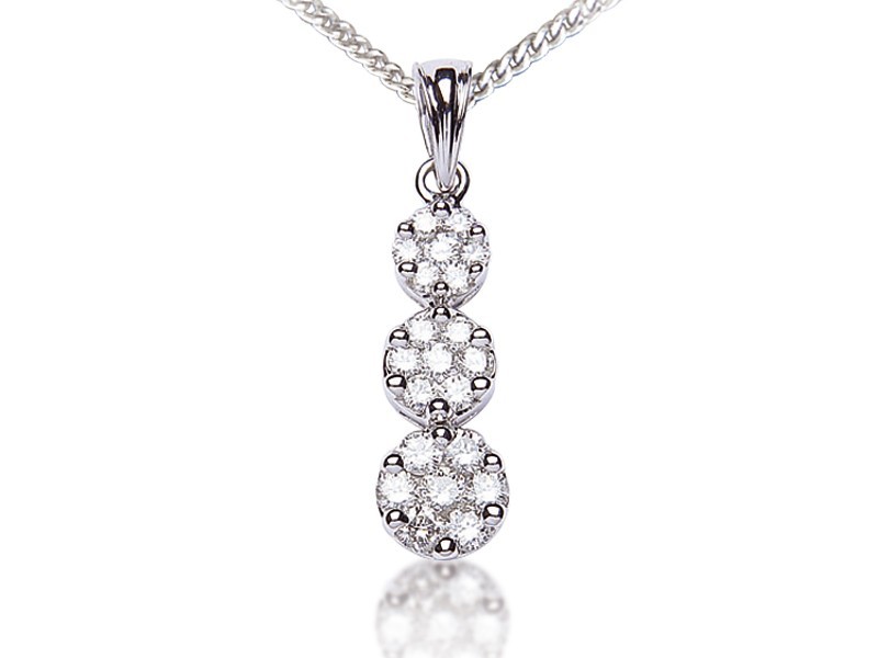 18ct White Gold Pendant with 1.00ct Diamonds. 