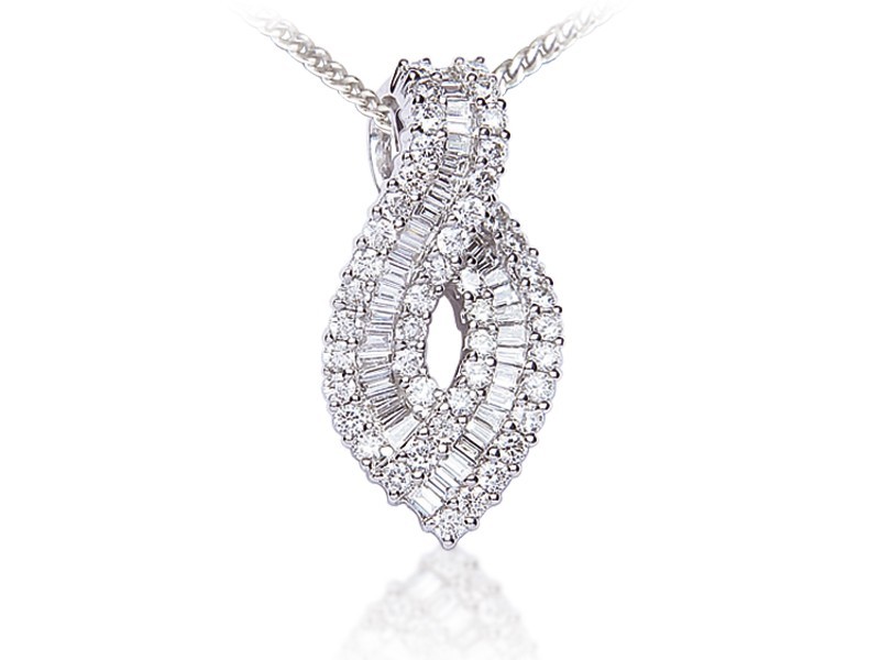 18ct White Gold Pendant with 1.20ct Diamonds. 