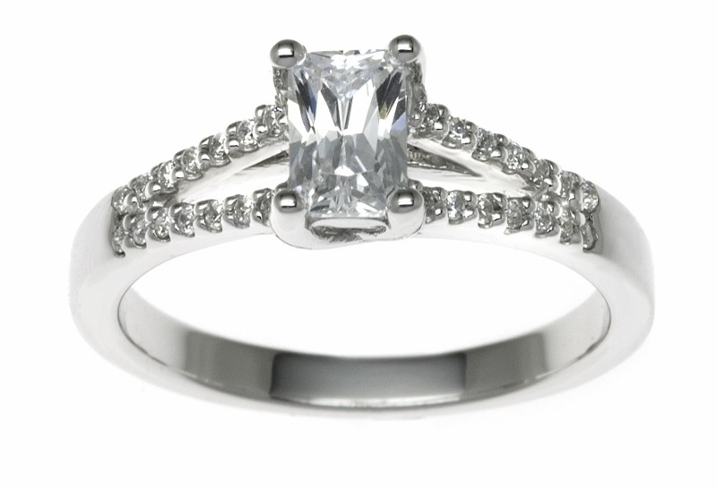 18ct White Gold 0.64ct Diamonds Solitaire Engagement Ring