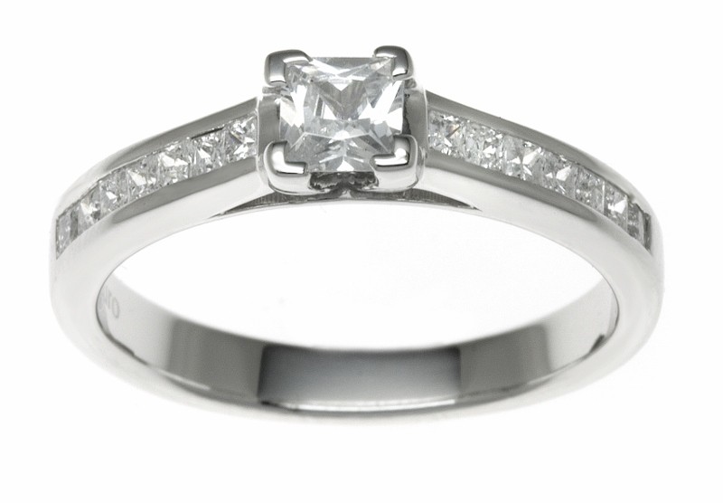 18ct White Gold 0.58ct Diamonds Solitaire Engagement Ring