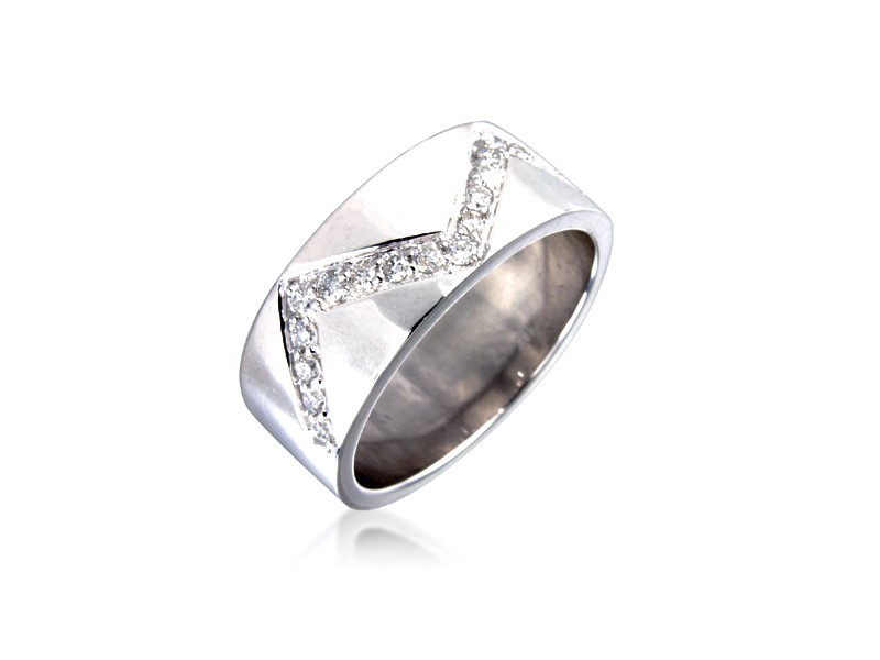 18ct White Gold & 0.25ct Diamonds 7mm Wedding Ring