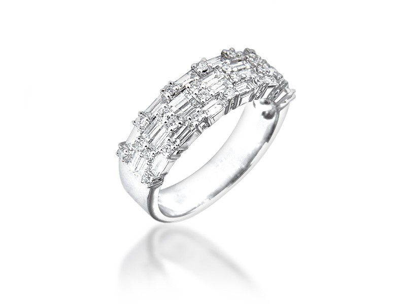 18ct White Gold & 1.00ct Diamonds Wedding Ring