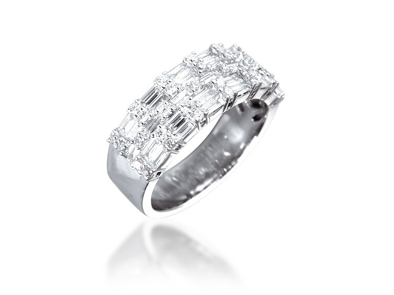 18ct White Gold & 1.10ct Diamonds Wedding Ring