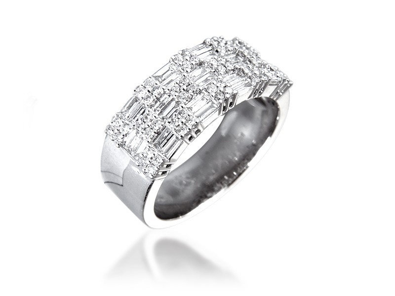 18ct White Gold & 1.10ct Diamonds Wedding Ring