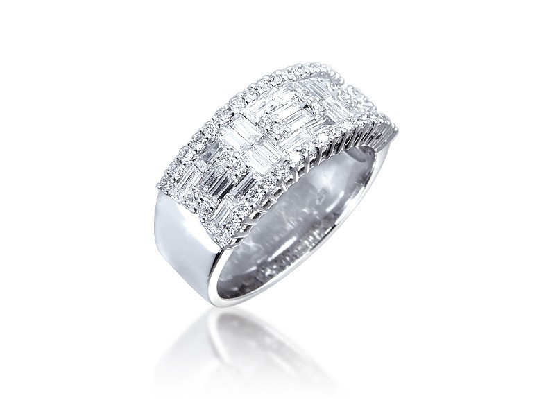 18ct White Gold & 1.05ct Diamonds Wedding Ring