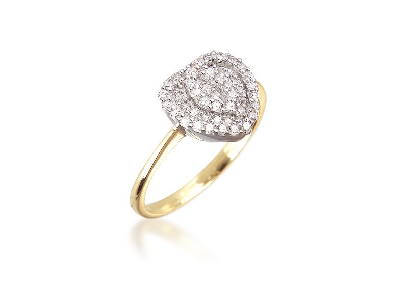 9ct Yellow & White Gold ring with 0.25ct Diamonds in white gold mount. 