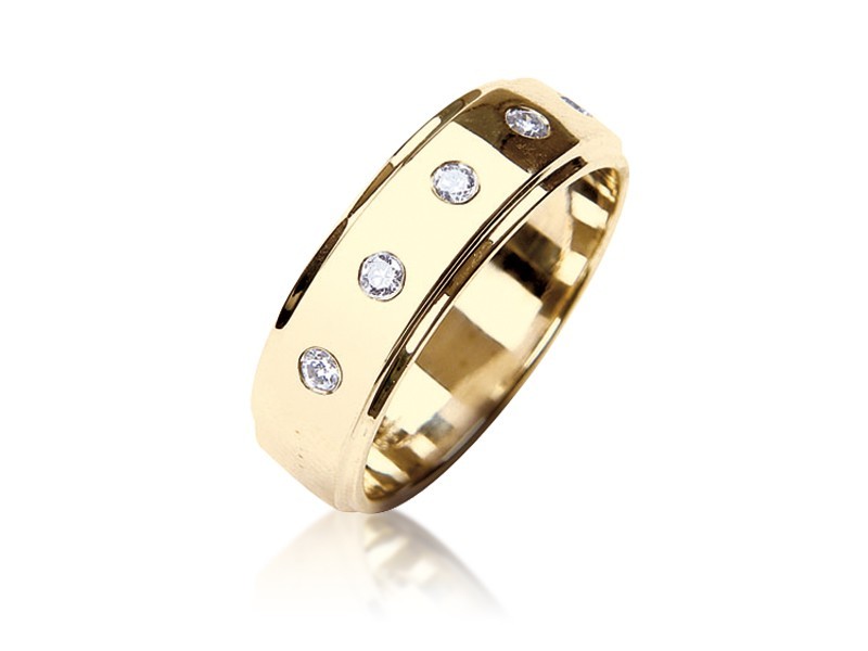 9ct Yellow Gold & 0.30ct Diamonds Wedding Ring