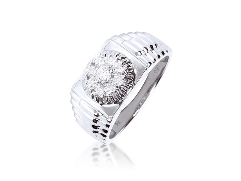 9ct White Gold Mens Ring with 0.50ct Diamonds.