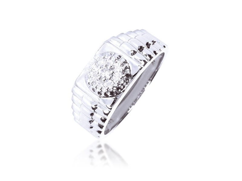 9ct White Gold Mens Ring with 0.25ct Diamonds.