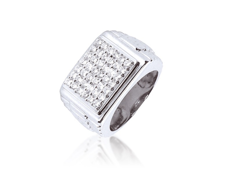 9ct White Gold Mens Ring with 1.00ct 1.00ct Diamonds.