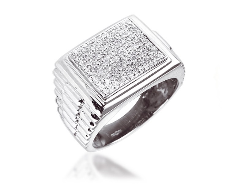 0.50ct 9ct White Gold Mens Ring with Diamonds.