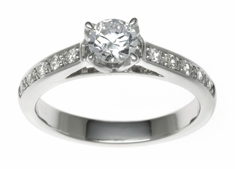 Platinum 0.83ct Diamonds Solitaire Engagement Ring