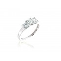 3 stone 18ct White Gold ring with 1.00ct Diamonds. 