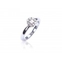 18ct White Gold ring with 0.25ct Diamonds.