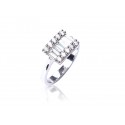 18ct White Gold ring with 0.75ct Diamonds. 