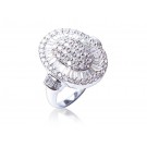 18ct White Gold ring with 2.10ct Diamonds.