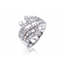 18ct White Gold ring with 2.20ct Diamonds.